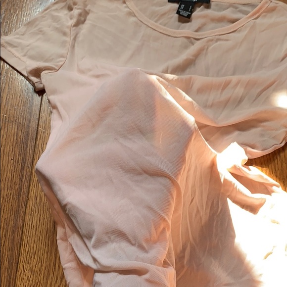 Mesh light pink tshirt - Picture 2 of 3